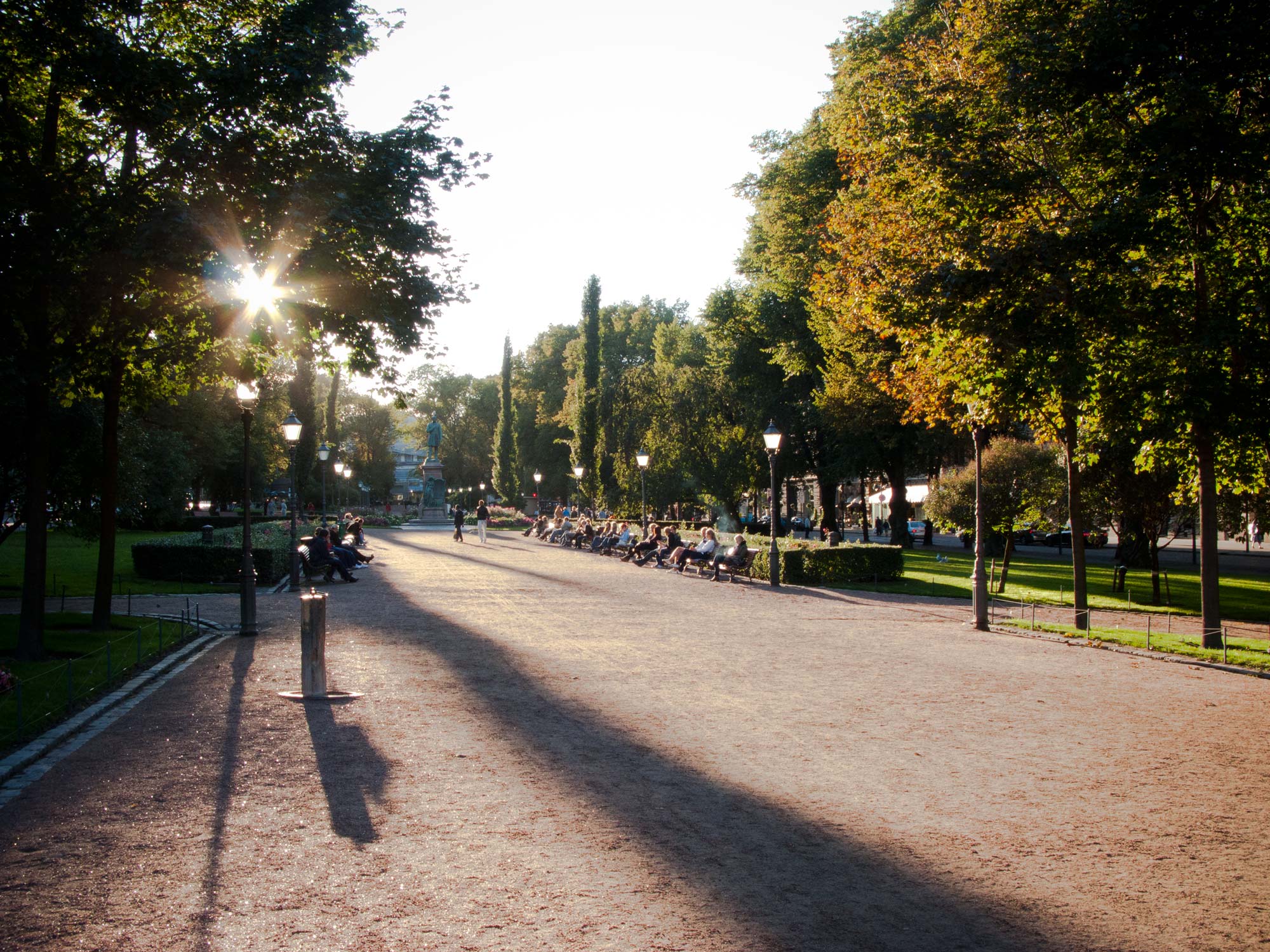 Helsinki Esplanade sun sunday