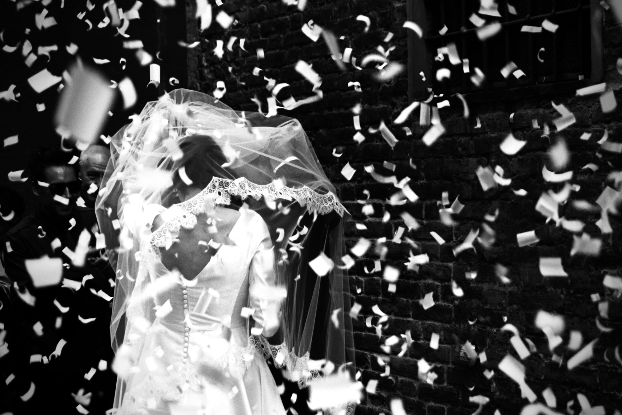 Italy Piacenza wedding confetti just married