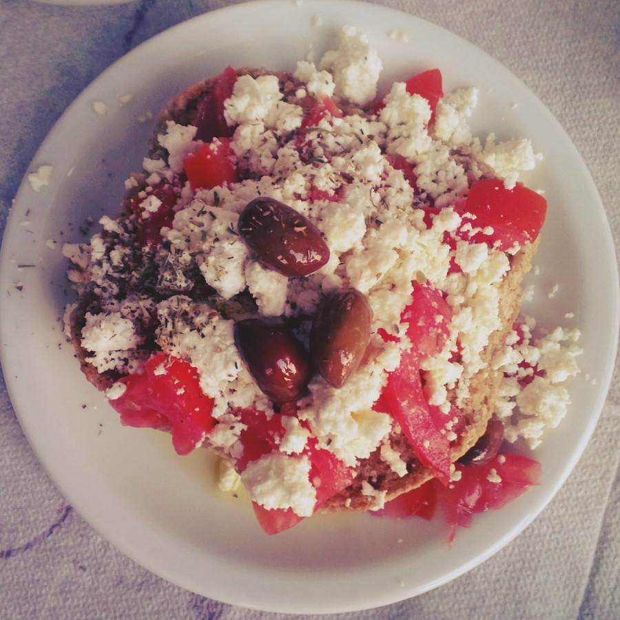 Creta dakos salad