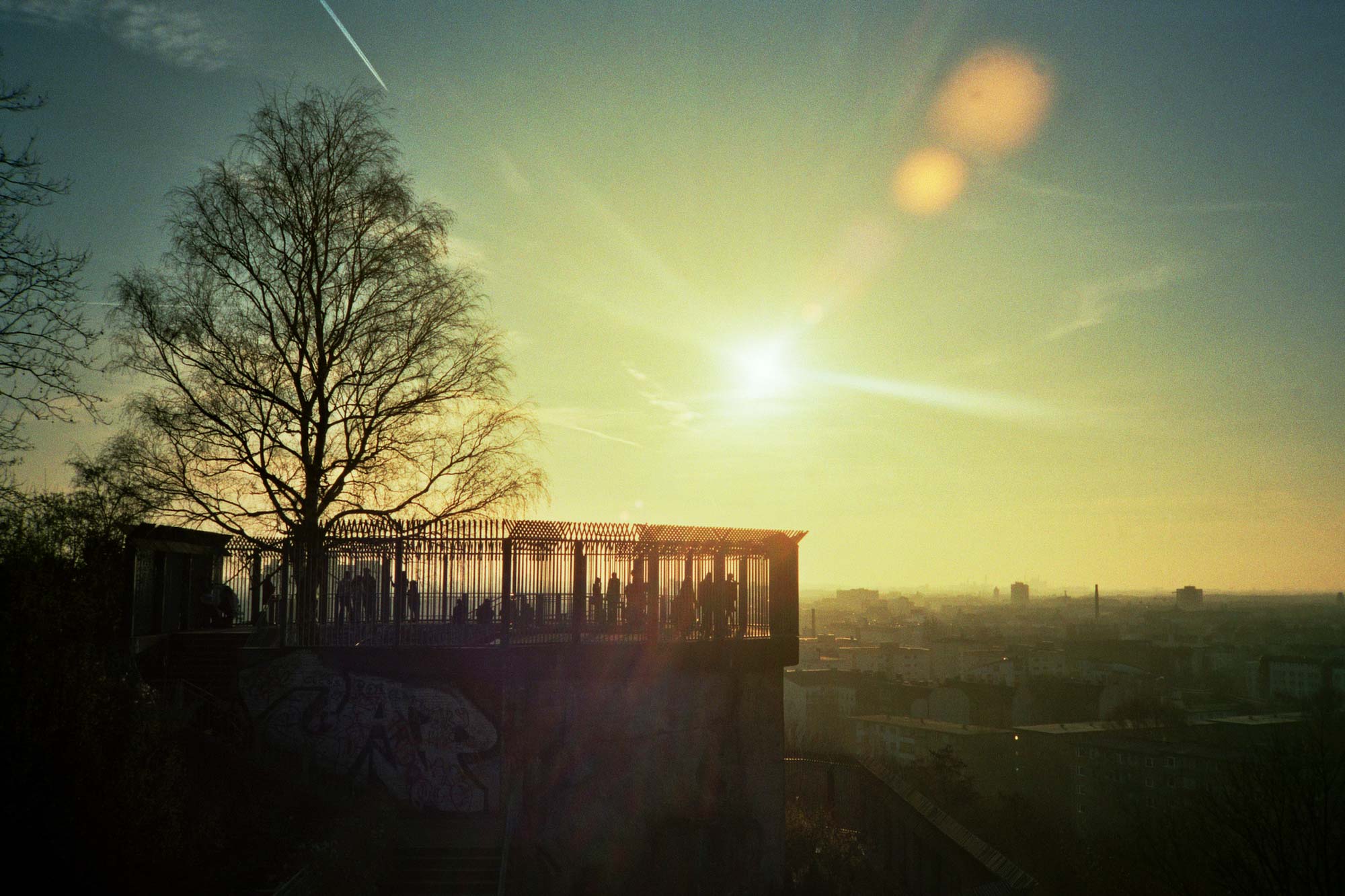 Berlin Humboldthain park sun panorama