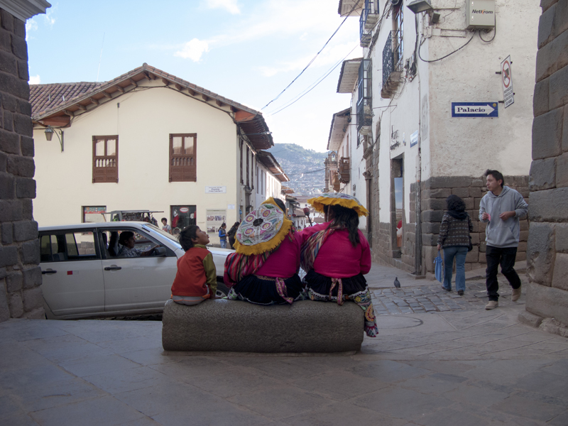 Peru Cusco Hatunrumiyoc traditional peruvians