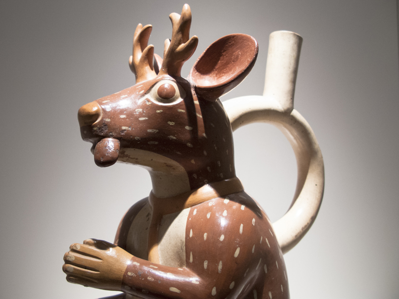 Peru cusco Museo de Arte Pre Colombina animal bottole