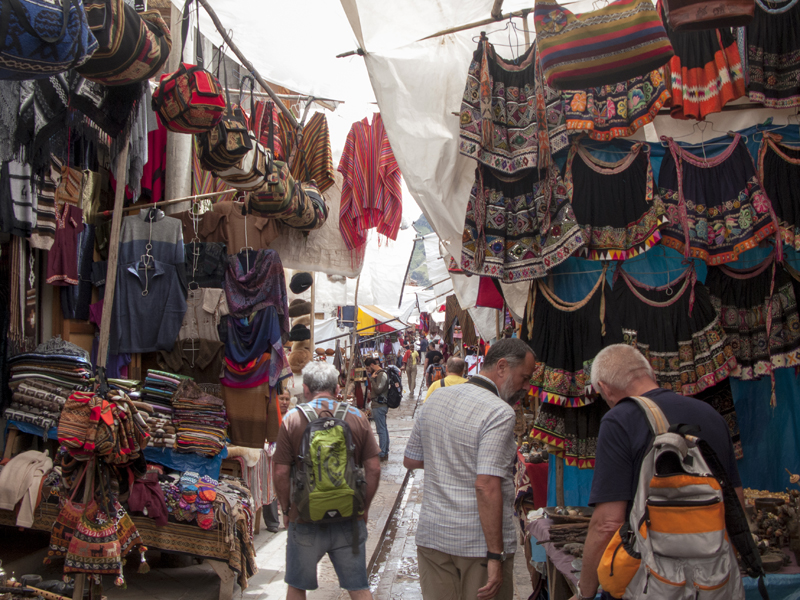 Peru cusco sacred Valley pisaq market