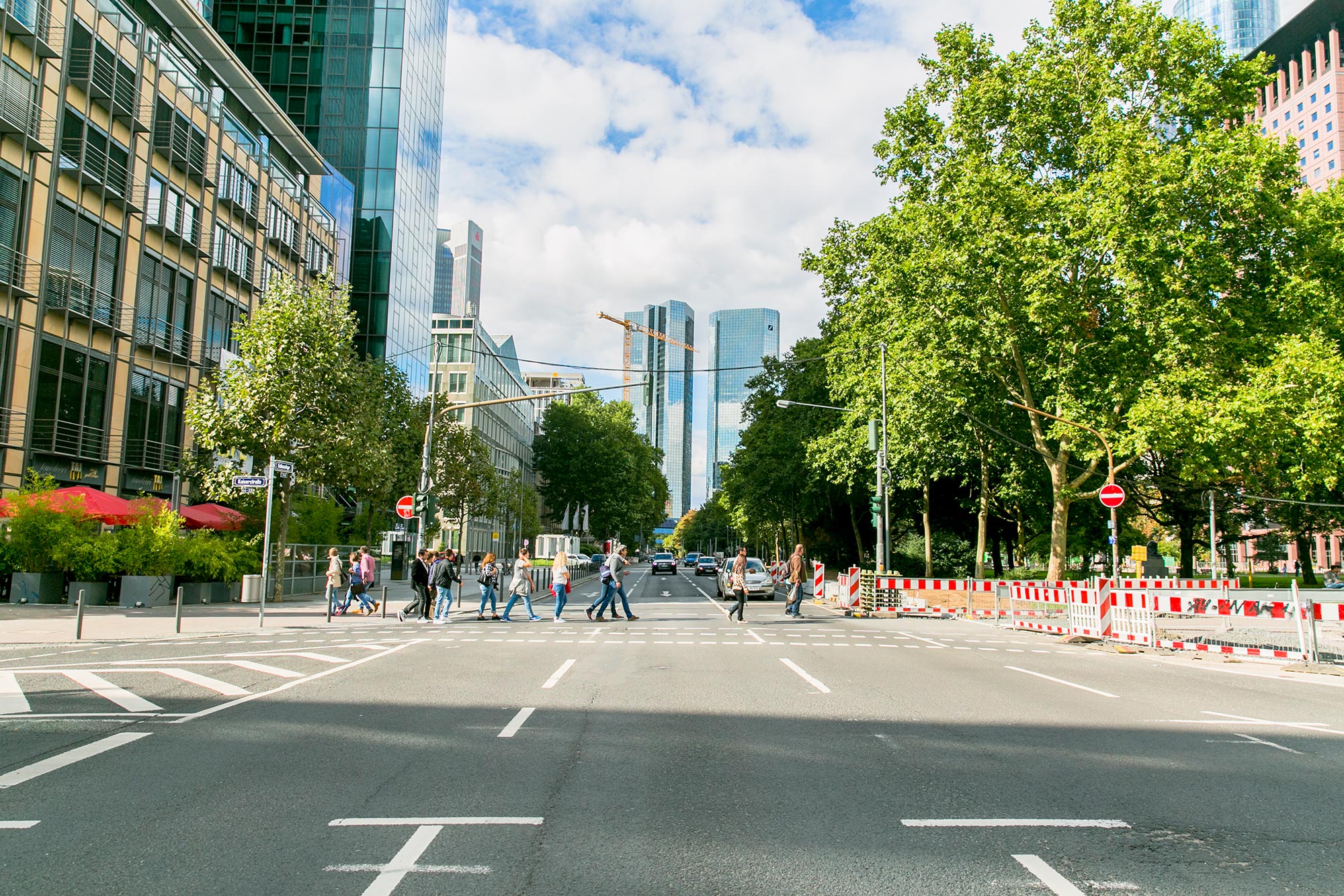 mainhattan street frankfurt