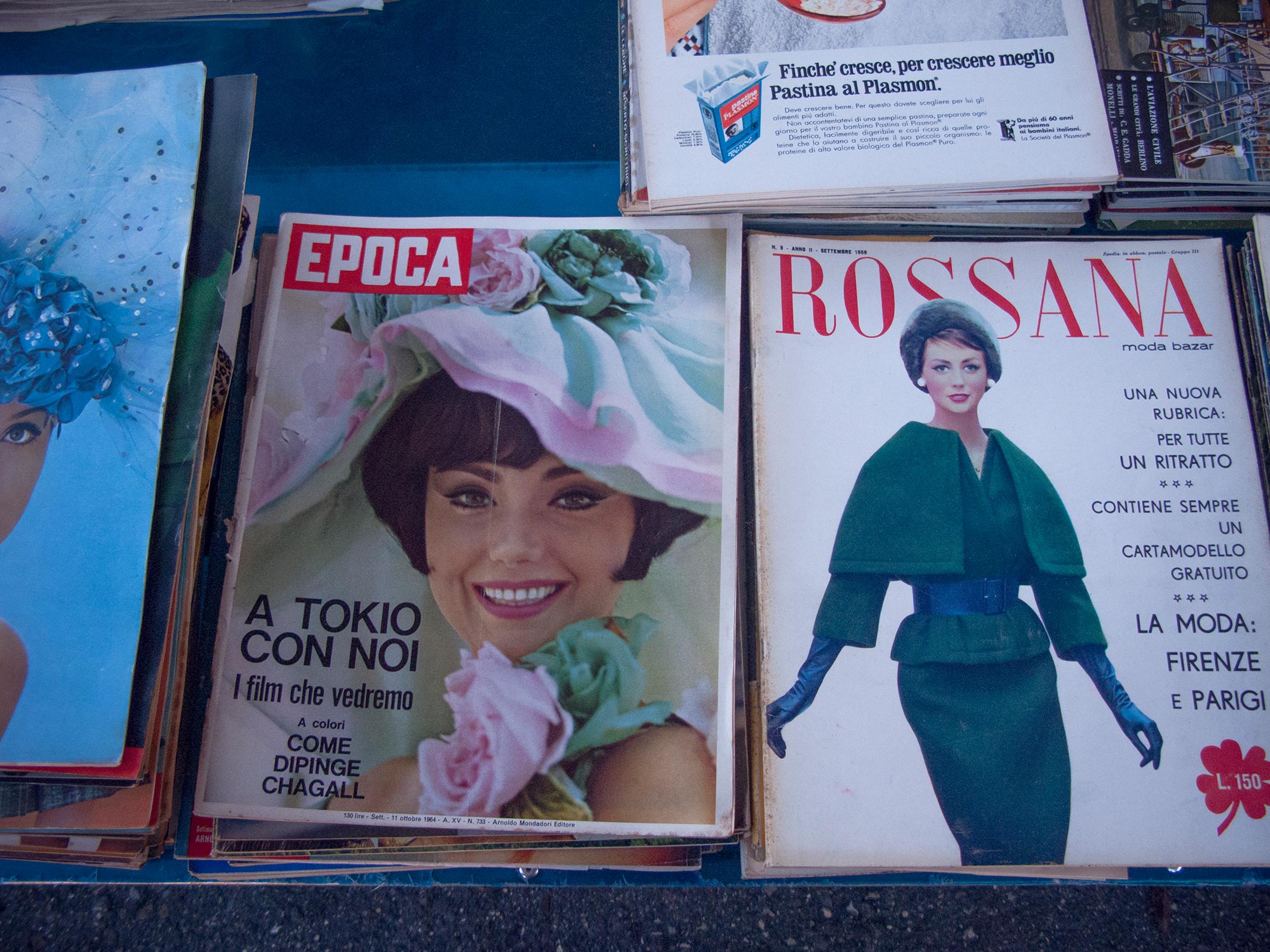 Italy Caorso Market fashion old magazines