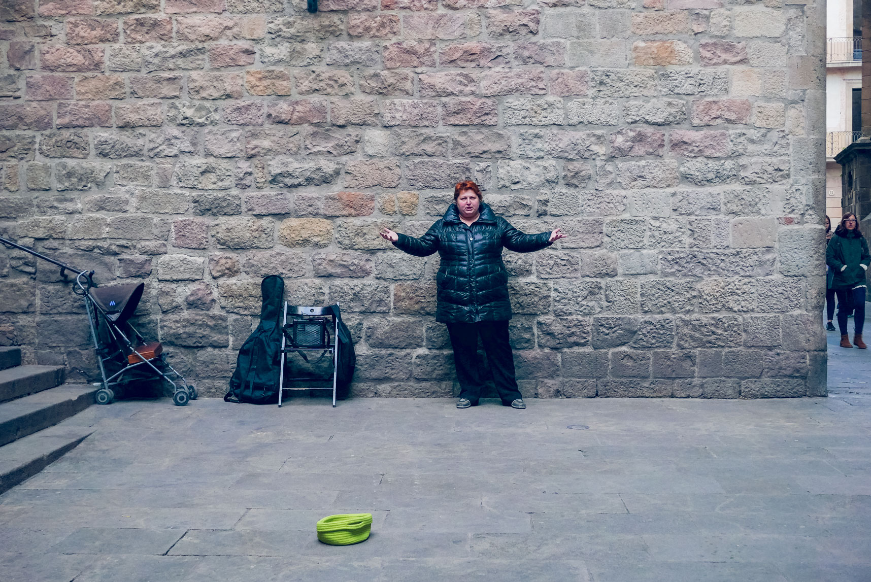 Spain Barcelona Barrio Gotico opera street artist 2