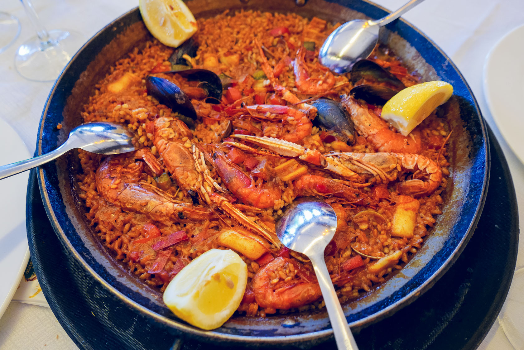 Spain Barcelona fonda del port olimpico paella top