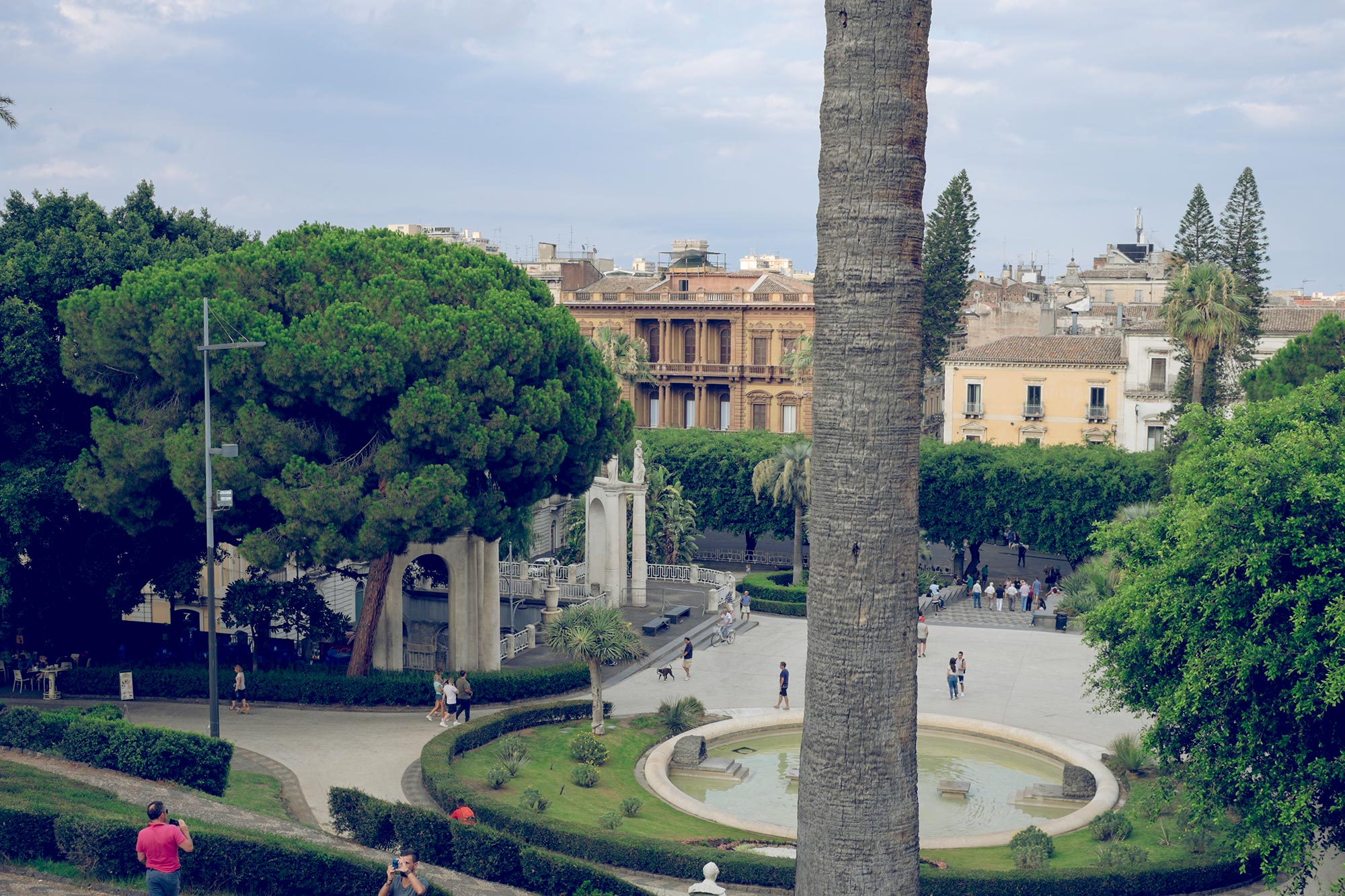 italy-sicilia-catania-giardino-bellini-view