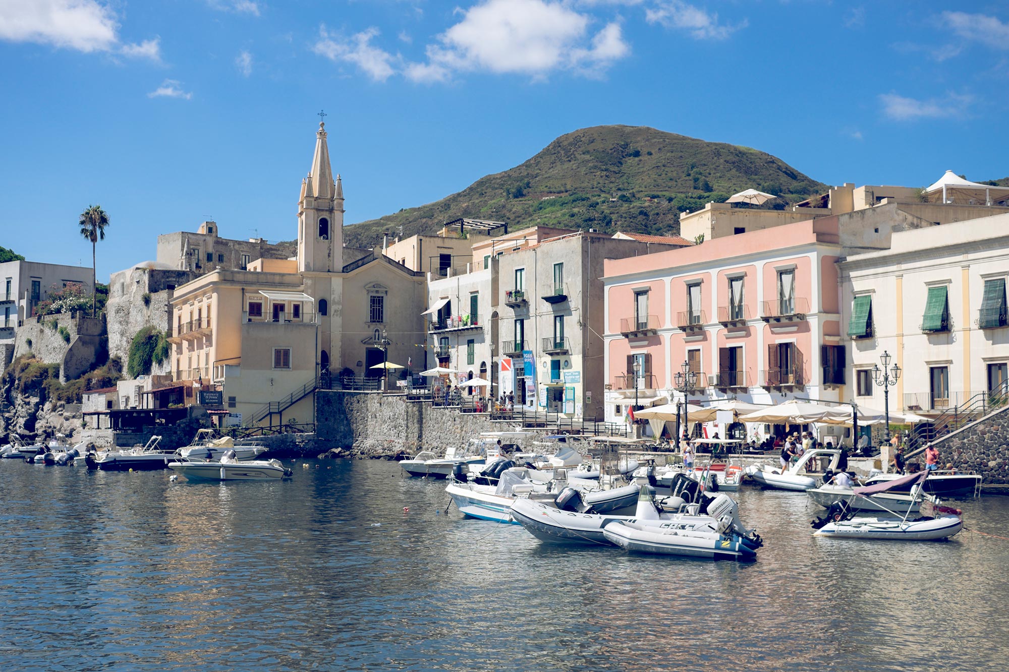 italy-sicilia-eolie-italy-sicilia-eolie-lipari-marina-corta-church