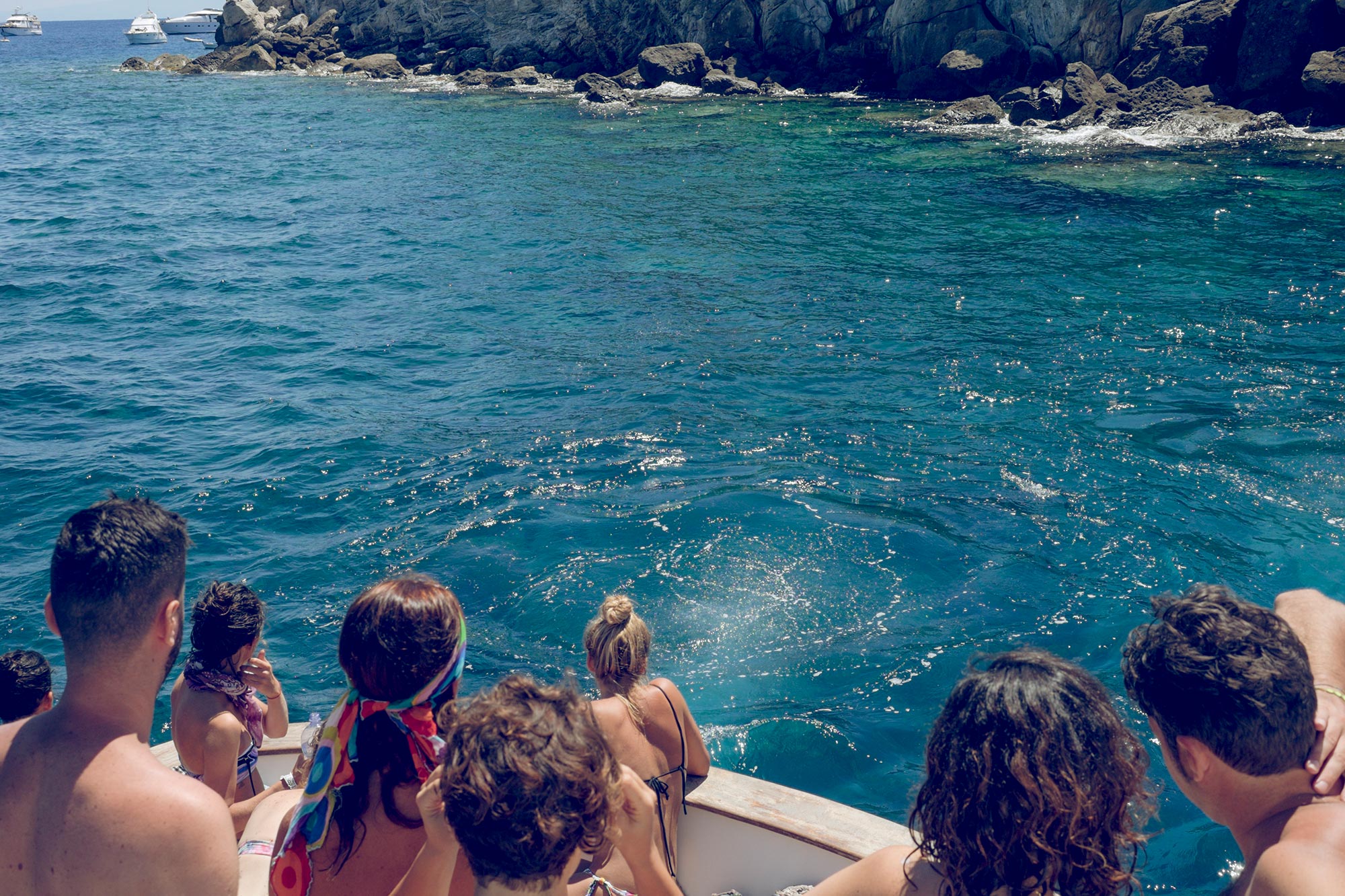 italy-sicilia-eolie-panarea-fumarole1