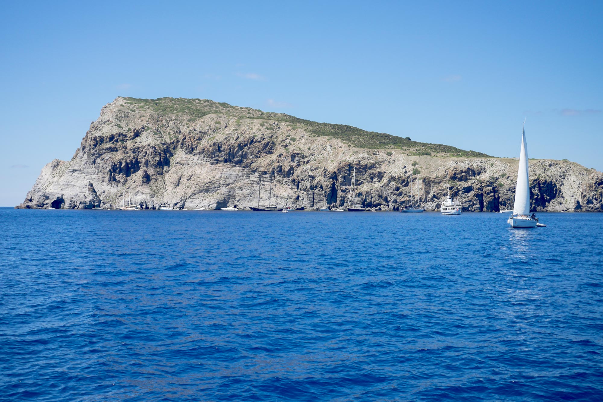 italy-sicilia-eolie-panarea-lisca-bianca