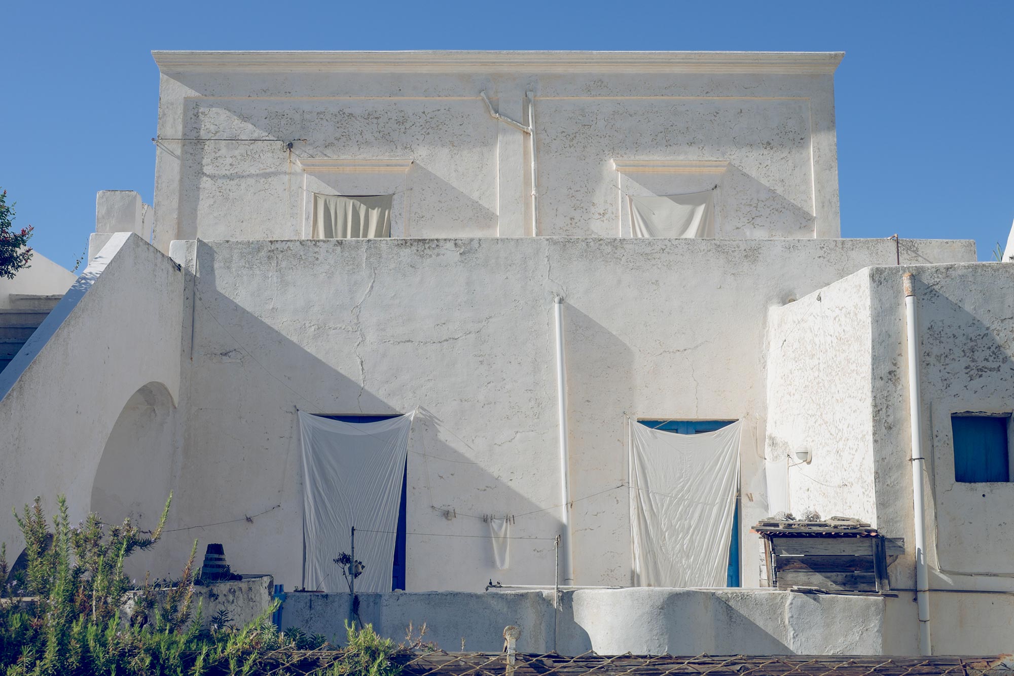 italy-sicilia-eolie-stromboli-house