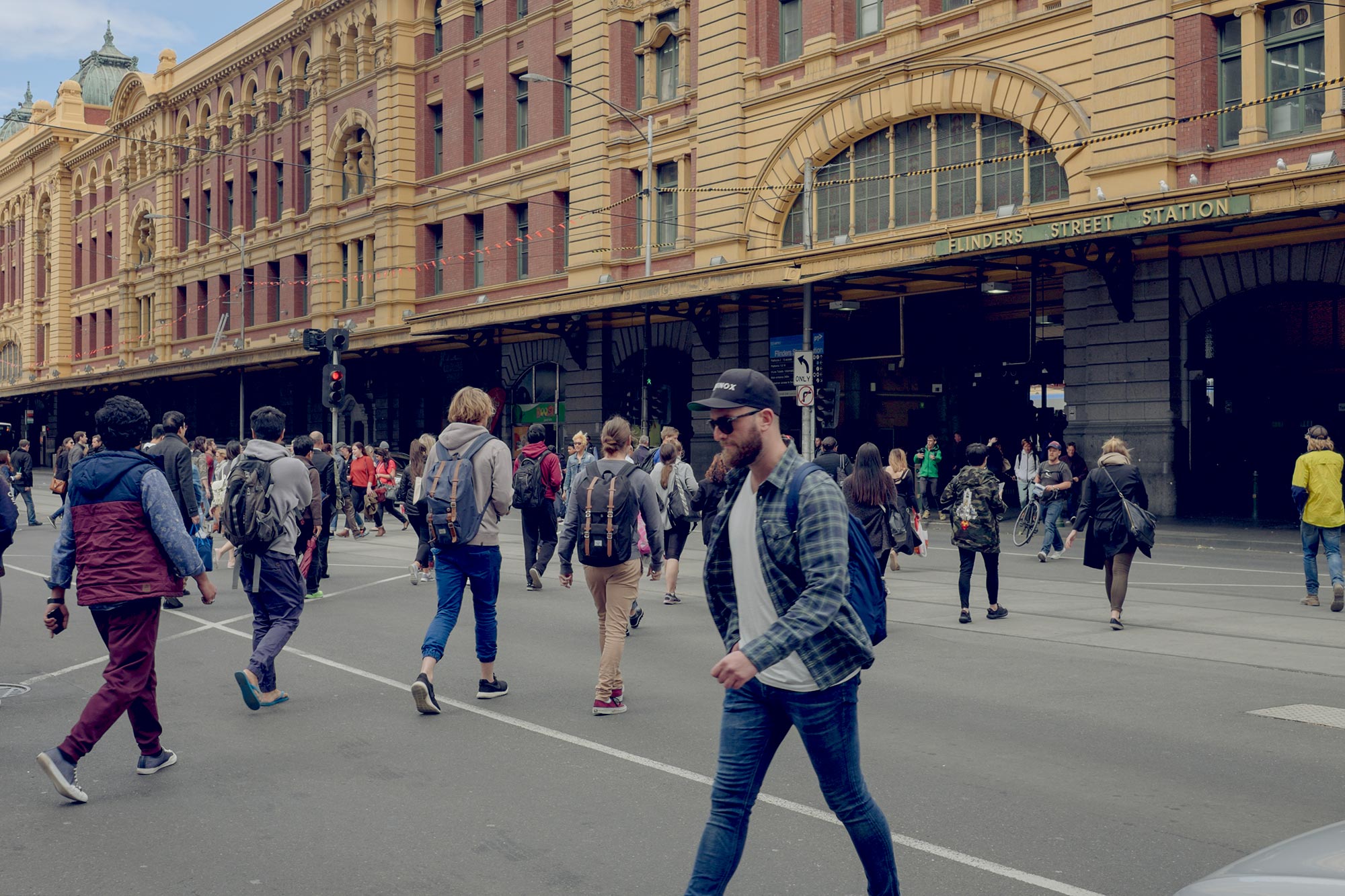 australia-melbourne-city-centre-flinders