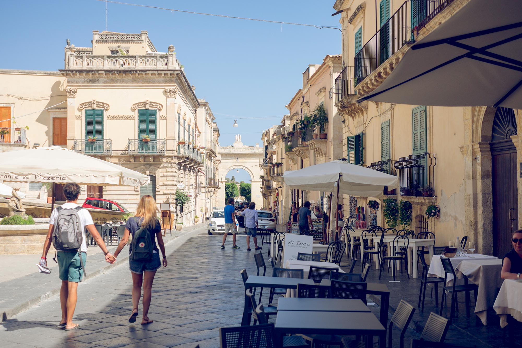 italy-sicilia-noto-chiesa-santa-chiara3